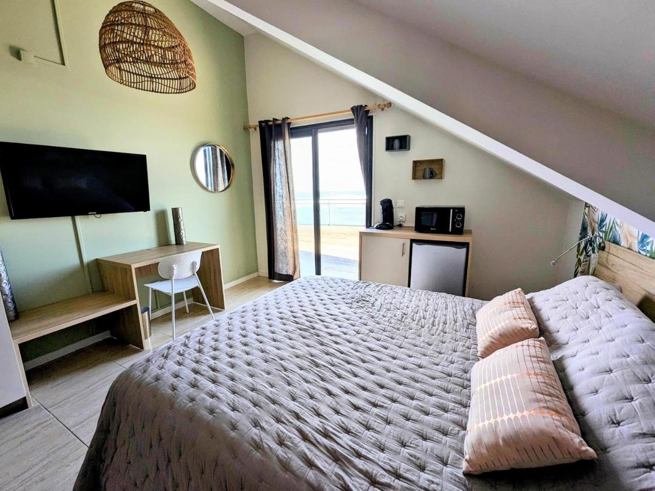 Studio Dauphin - Plage De Saint-Pierre Exterior photo
